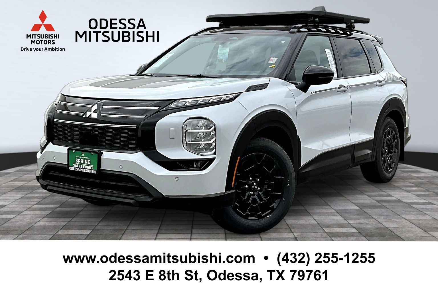 New White Diamond/Black Roof 2026 Mitsubishi Outlander Trail